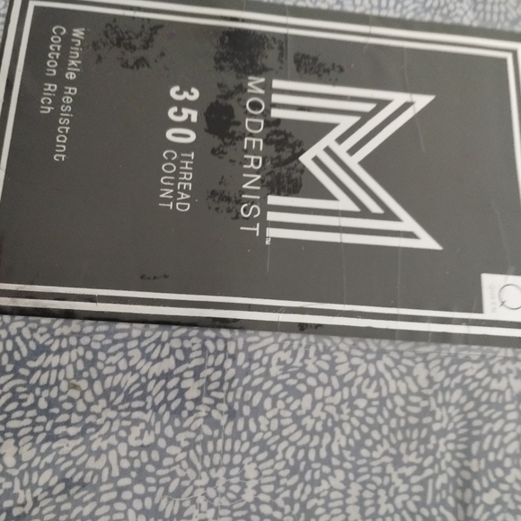 Aq Textiles Modernist Floral 4-Pc Queen Sheet Set - Picture 9 of 9